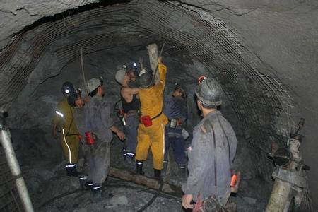 罗山工程爆破中的危险因素分析以及应对工程爆破危险的措施